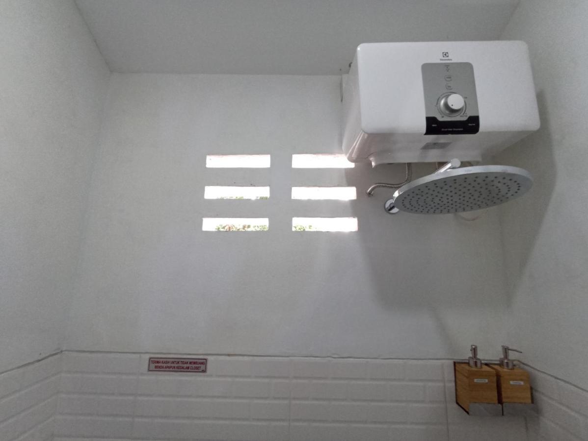 Mruyung Guest House Kota Lama Banyumas Mitra Reddoorz ภายนอก รูปภาพ